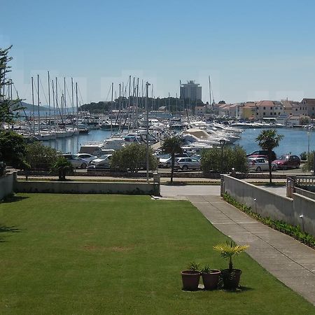 Apartment And Rooms Villa Kolonada Водице Екстериор снимка