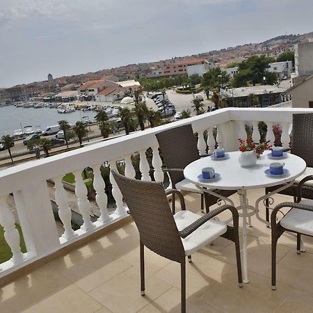 Apartment And Rooms Villa Kolonada Водице Екстериор снимка