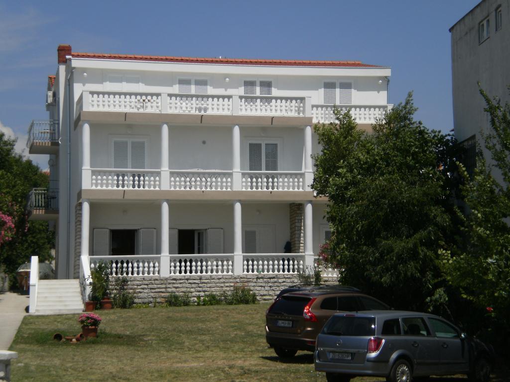 Apartment And Rooms Villa Kolonada Водице Екстериор снимка