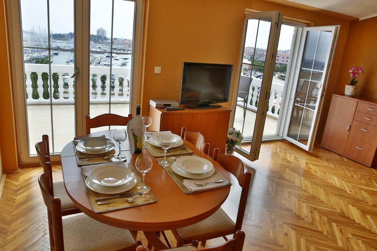 Apartment And Rooms Villa Kolonada Водице Екстериор снимка